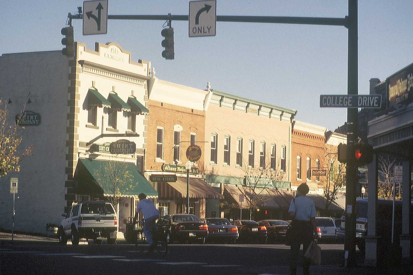 Geschfte in der Hauptstrae Durangos