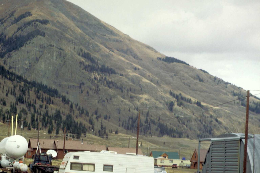 Berhang mit Bergwerken